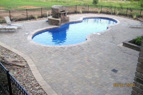 AQUACLEAR FIBERGLASS POOLS
