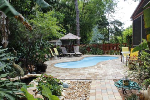 Cocoa Beach installed pool
